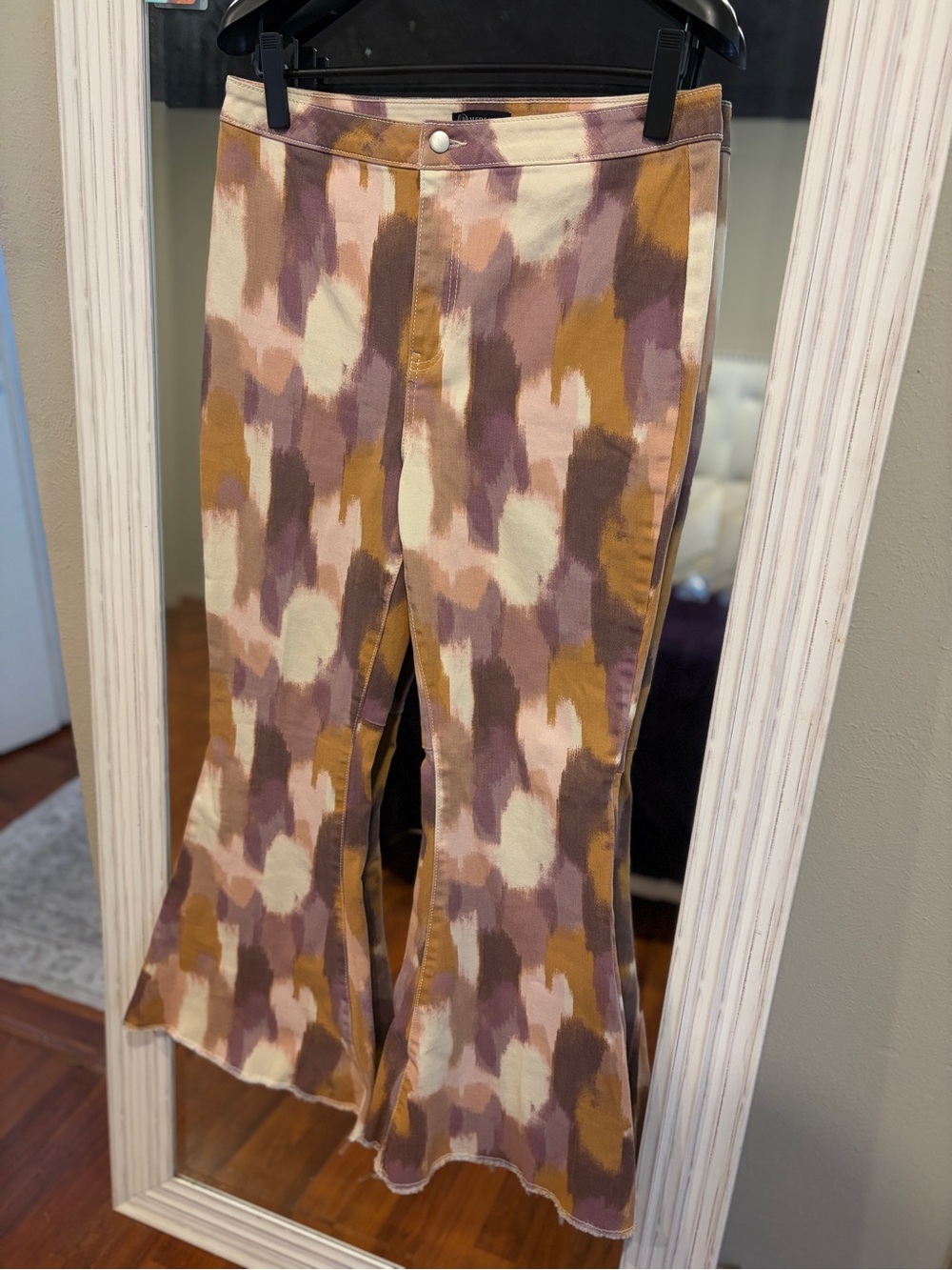 Versona Multicolor Abstract Flare Jeans